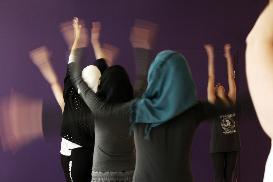 Yoga for refugees with Citizen2be