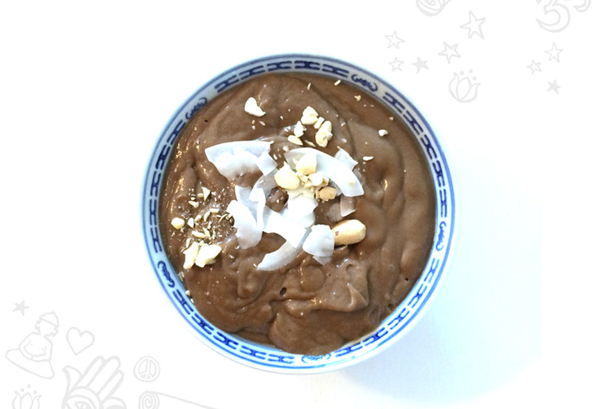 Chocolate smoothie bowl