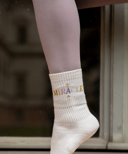 Yoga sports socks Miracle Stars organic cotton Ava - white | color:weiß | yoga damen socken miracle stars ava | bio baumwolle recyceltes polyester | sportsocken miracle stars | yoga damen socken nachhaltig