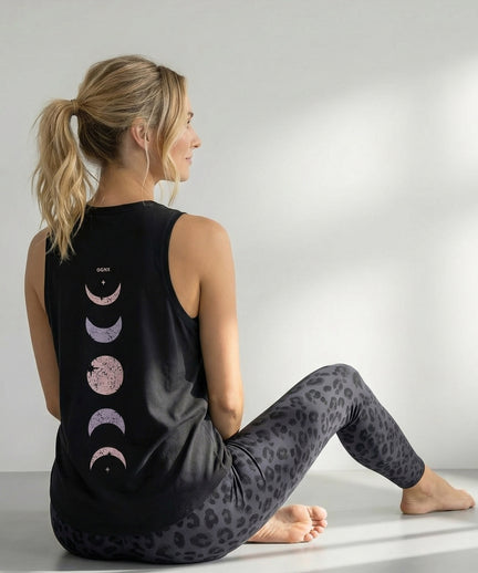 Yoga Athletic Tank 2.0 Moon Bio Baumwolle Tencel™ Tara - schwarz | color:schwarz | yoga damen athletic tank tara | bio baumwolle tencel | tank top moon | yoga damen tank top nachhaltig