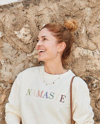 Yoga Boxy Sweater Namaste Bio Baumwolle Philia - weiß | color:weiß | yoga damen boxy sweatshirt namaste philia | bio baumwolle | sweatshirt namaste stick | yoga damen pullover nachhaltig