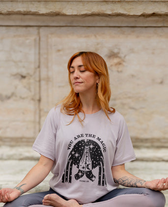 Yoga Boxy T-Shirt You Are The Magic by Nuri Rodríguez Bio Baumwolle Tencel™ Sora - lila | color:lila | yoga damen boxy t-shirt sora 108 | bio baumwolle tencel | t-shirt 108 nuri rodríguez you are the magic | yoga damen t-shirt nachhaltig
