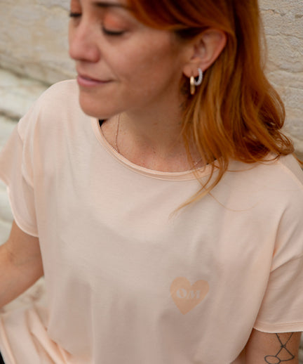 Yoga Loose T-Shirt Miracle Organic Cotton Tencel™ Sue - pink | color:rosa | yoga damen loose t-shirt sue | bio baumwolle tencel | t-shirt buddha OM | yoga damen t-shirt nachhaltig