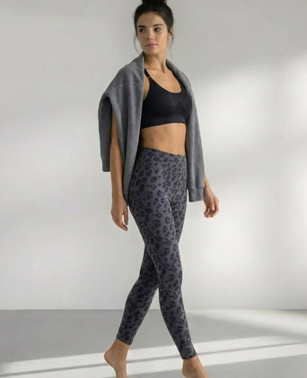 Yoga Soft Leggings Leo Bio Baumwolle Luna - grau | color:grau | yoga damen soft leggings leo luna | bio baumwolle | yoga leggings leo | yoga damen leggings nachhaltig