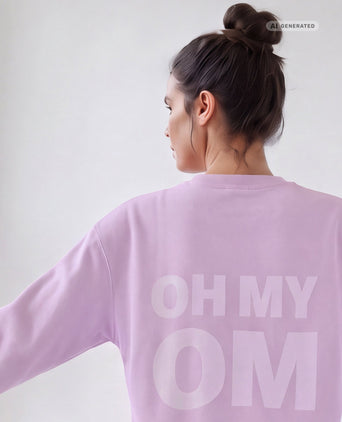 Yoga Boxy Sweater OH MY OM Bio Baumwolle Philia - lila Yoga Boxy Sweater OH MY OM Bio Baumwolle Philia - lila – AI GENERATED / KI-GENERIERT