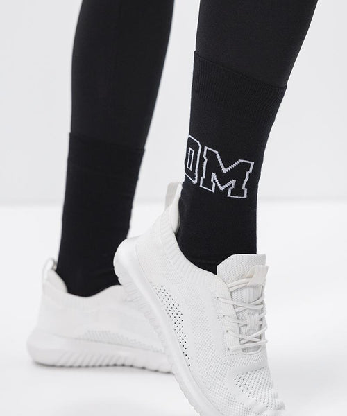 | color:schwarz |yoga socken OM druck schwarz