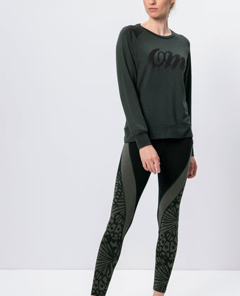 Lounge Sweater OM Tencel™ - green | color:grün |yoga pulli OM lenzing grün
