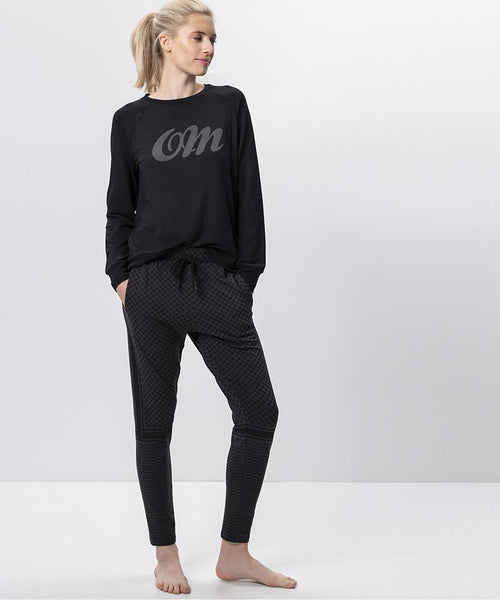 | color:black |yoga sweater black tencel OM