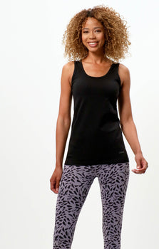 Basic Tank 2.0 organic cotton - black | color:schwarz |enges yoga tank schwarz baumwolle