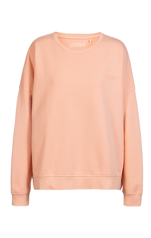 | color:rosa | yoga Loose Sweater OM Bio Baumwolle Pia | bio baumwolle | sweatshirt om stick | yoga damen pullover nachhaltig