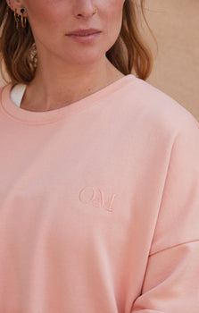 | color:rosa | yoga Loose Sweater OM Bio Baumwolle Pia | bio baumwolle | sweatshirt om stick | yoga damen pullover nachhaltig