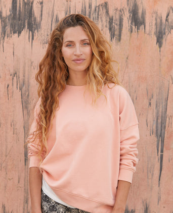 | color:rosa | yoga Loose Sweater OM Bio Baumwolle Pia | bio baumwolle | sweatshirt om stick | yoga damen pullover nachhaltig
