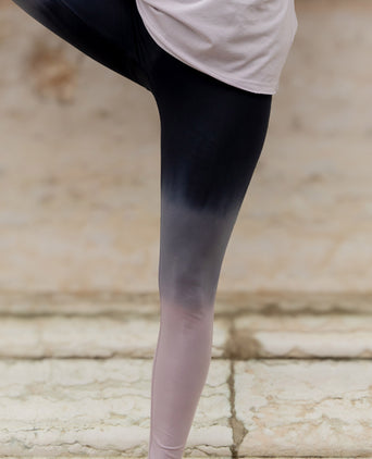 | color:grau | yoga damen soft leggings ombré | bio baumwolle | leggings ombré frabverlauf | yoga damen leggings nachhaltig