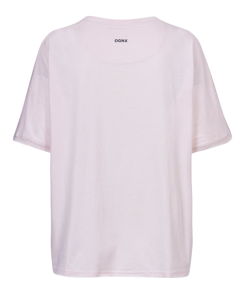 | color:rosa | yoga damen boxy shirt sora | bio baumwolle tencel | yoga shirt om | yoga damen t-shirt nachhaltig