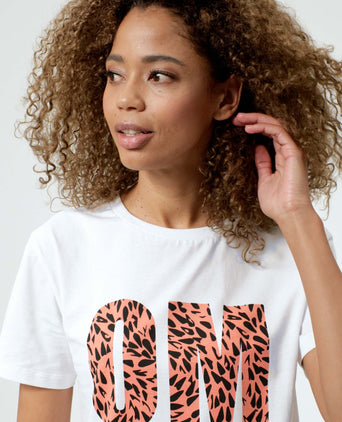| color:orange |yoga t-shirt OM orange