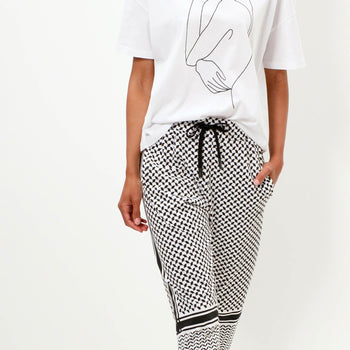 | color:weiss |yoga hose weiss |yoga harem pants weiss keffiah muster |yoga kleidung